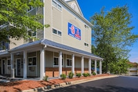 Studio 6 Greensboro, NC - I-40