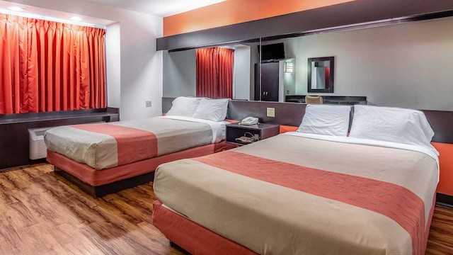 2 Queen Beds | Smoking