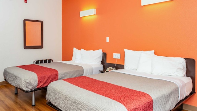 2 FULL BEDS | MICFRIDGE, NON-SMOKING