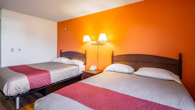 2 FULL BEDS | NON-SMOKING