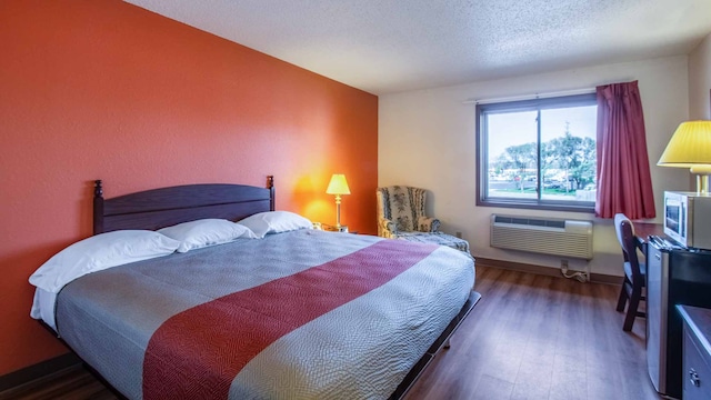 1 KING BED | NON-SMOKING