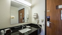 Motel 6 Saukville, WI