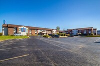 Motel 6 Saukville, WI