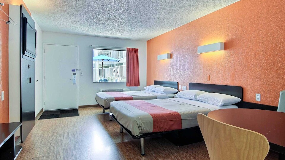 Motel6 Albuquerque, NM - Coors Road, C87013, Albuquerque NM