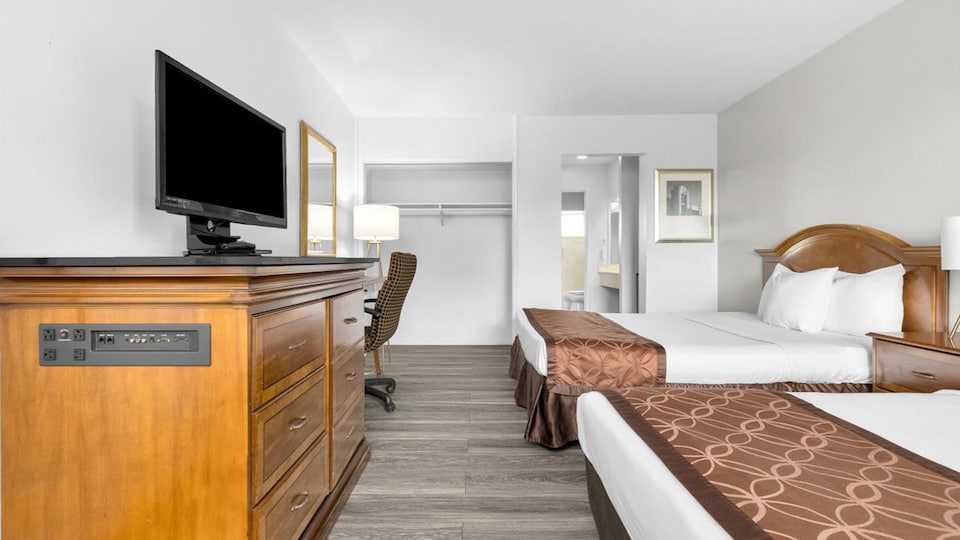 Motel 6 San Francisco, CA - Great Highway, C94117, San Francisco CA