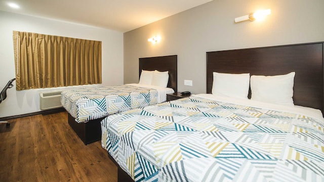 2 Queen Beds | Non-Smoking, Kitchen