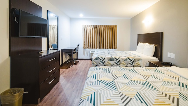 2 Queen Beds | Mobil Access RI Shr Nsmk Ktchn