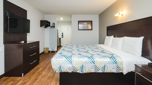 1 King Bed | Non-Smoking, Kitchen