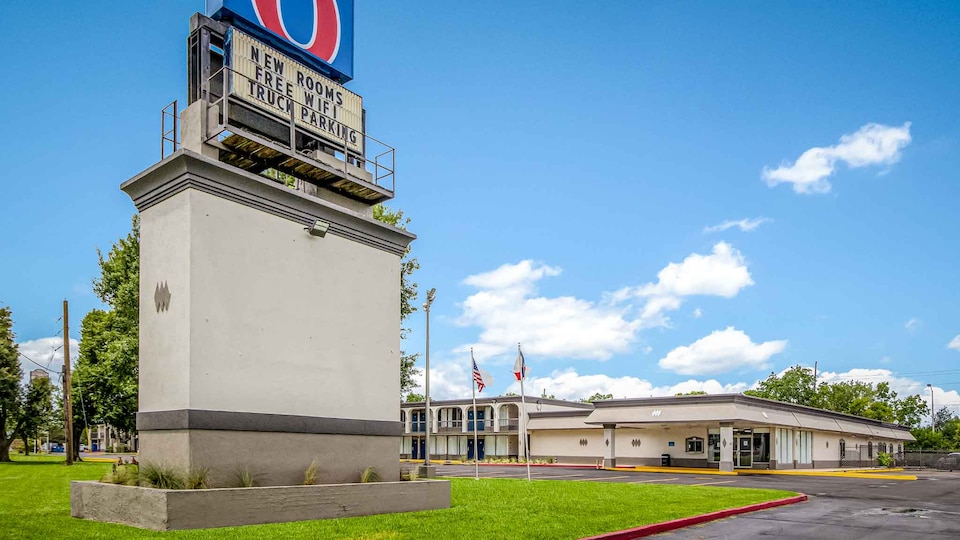 Motel 6 Groves, TX, Groves, Groves