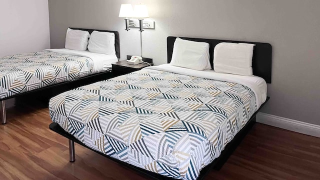 2 Queen Beds | Smoking, Micfridge