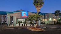 Studio 6 Pensacola, FL - West I-10