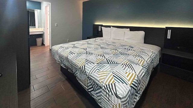 1 King Bed | Non-Smoking, Kitchen