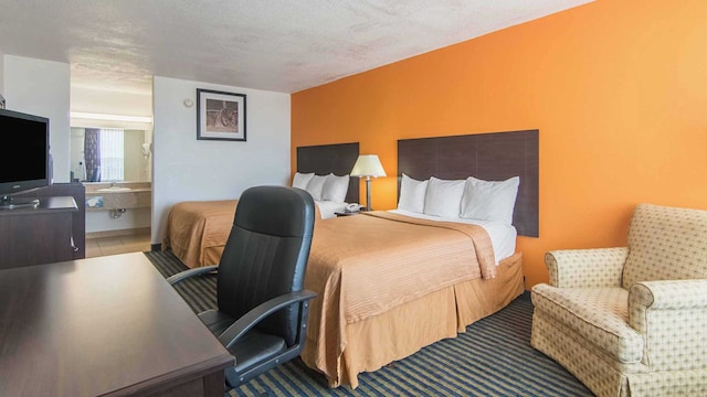 2 FULL BEDS | NON-SMOKING, MICFRIDGE