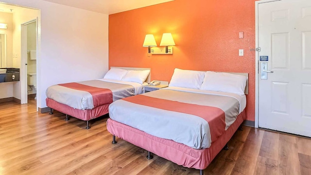 2 Queen Beds | Micfridge