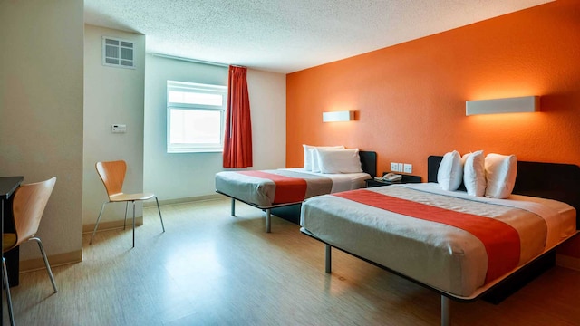 2 Full Beds | Kitchen