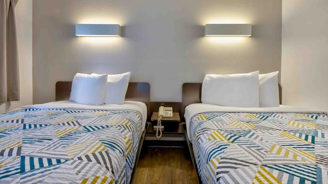 2 FULL BEDS | ACCESSIBLE, NON-SMOKING