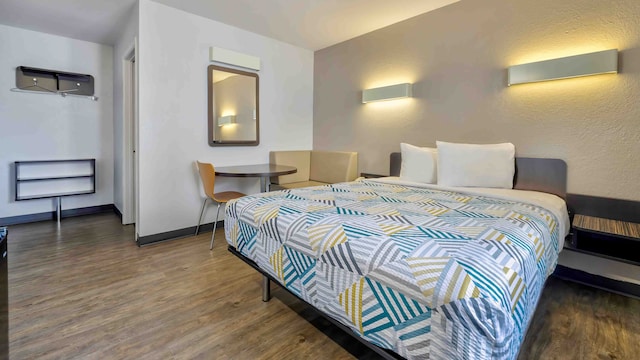 1 QUEEN BED | ACCESSIBLE, NON-SMOKING