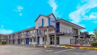 Motel 6 Oshkosh, WI