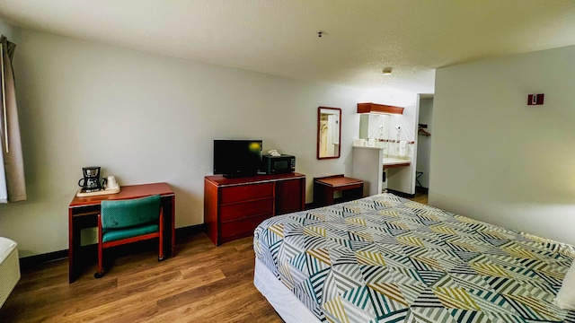 1 King Bed | Non-Smoking, Hot Tub, Micfridge 