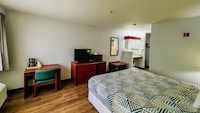 Studio 6 Suites Portland OR- I-5/OHSU