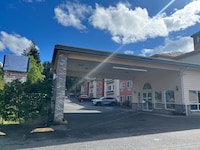 Studio 6 Suites Portland OR- I-5/OHSU