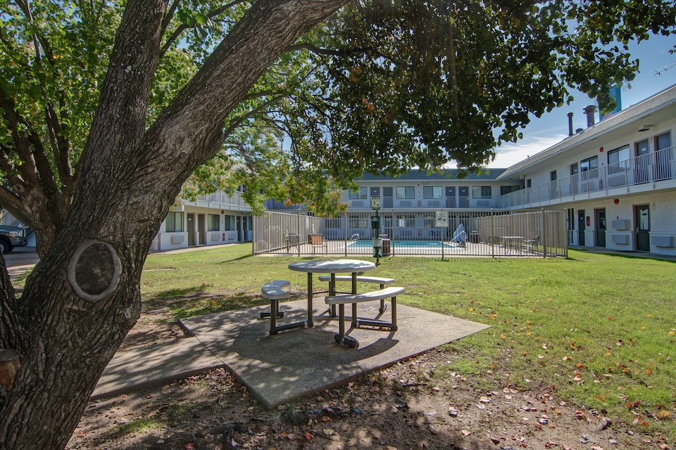 Studio 6 Grand Prairie, TX, GRAND PRAIRIE, GRAND PRAIRIE