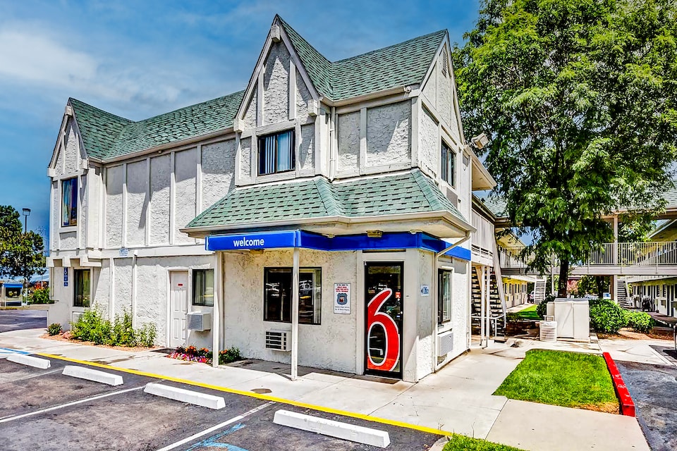 Motel 6 Wheat Ridge, CO - West - Denver North, Wheat Ridge, Wheat Ridge