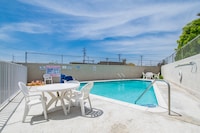 Studio 6 Cypress, CA