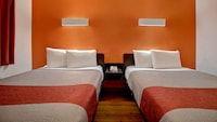 Motel 6 Gilroy, CA