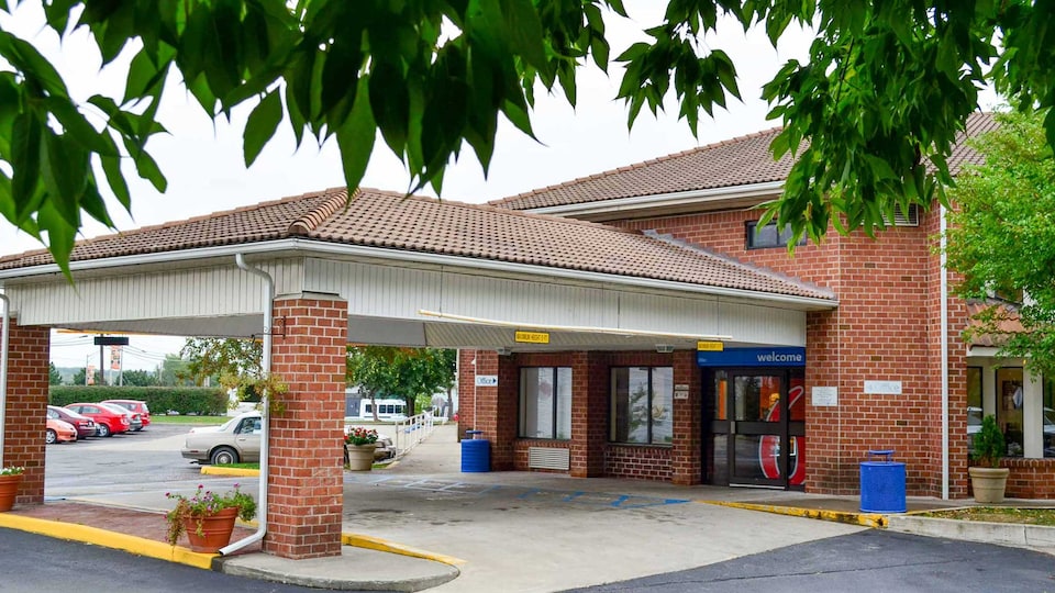 Motel 6 Albany, NY, C12205, Albany NY