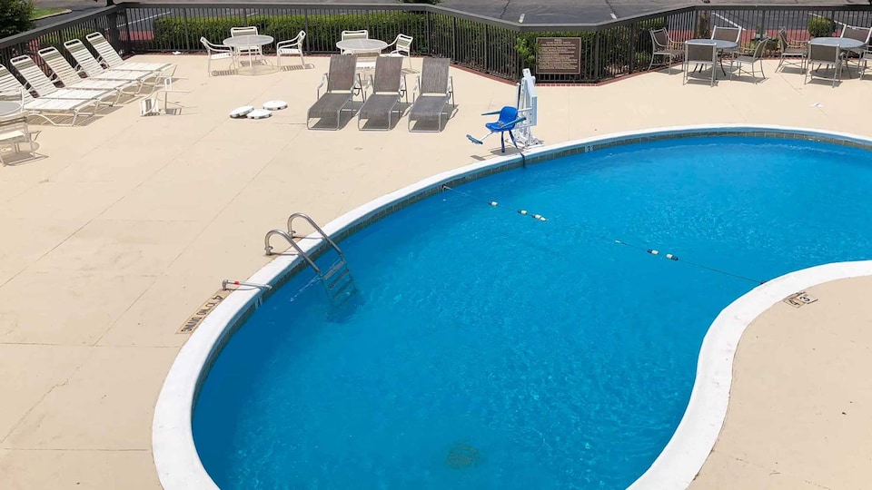 Motel 6 Memphis, TN - East, C38134, Memphis