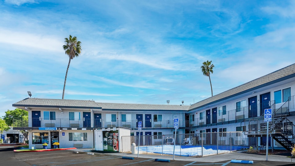 Motel 6 Pleasanton, CA, Pleasanton_g6, Pleasanton