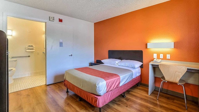 1 Full Bed | ADA/Tub/Mini Fridge