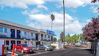 Motel 6 Pleasanton, CA