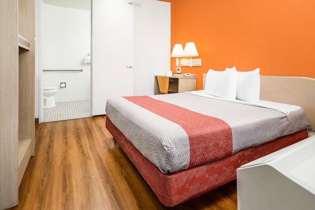 1 Queen Bed | ADA/RI Shower