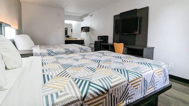 2 Full Beds | Newly Redesigned, Non-Smoking