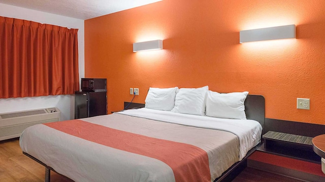 1 Cama King | Fumadores, Microondas