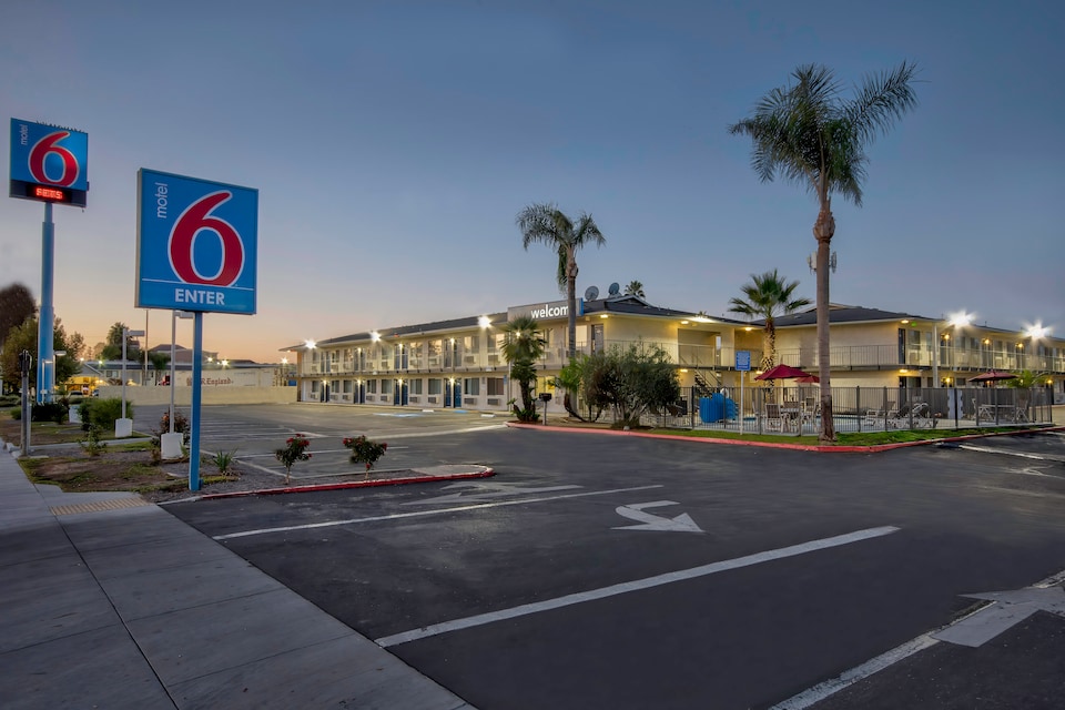 Motel 6 Tulare, CA, Tulare, Tulare