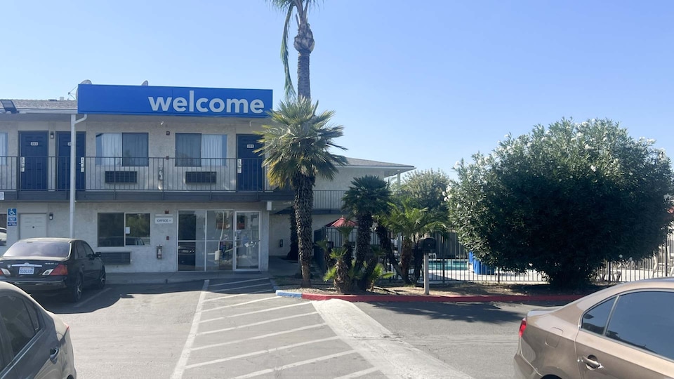 Motel 6 Tulare, CA, Tulare, Tulare