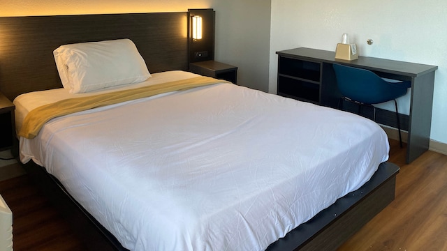 1 Queen Bed | ADA/RI Shower/Non-Smoking