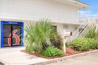 Motel 6 Gulfport, MS – Airport