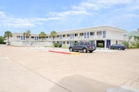 Motel 6 Gulfport, MS – Airport