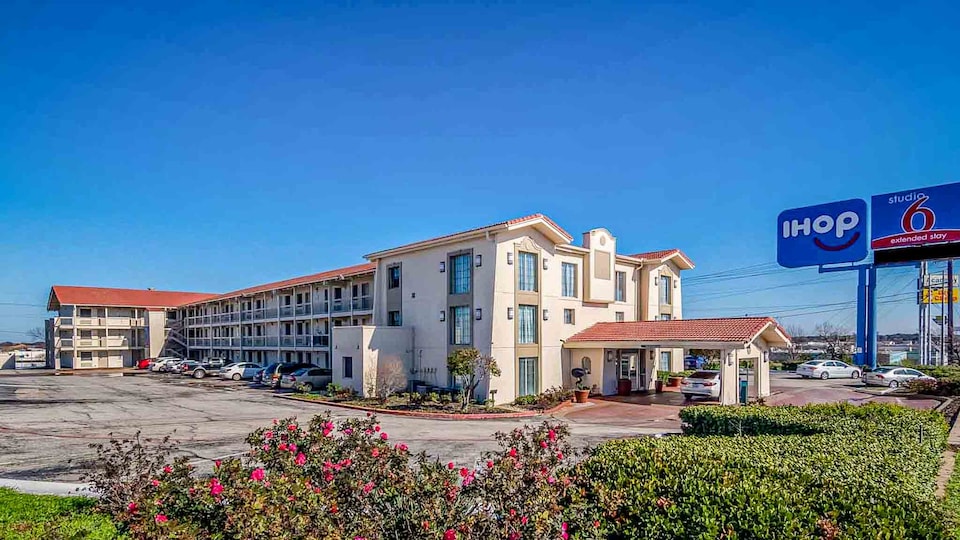 Studio 6 Fort Worth, TX - West Medical Center, WHITE SETTLEMENT, WHITE SETTLEMENT