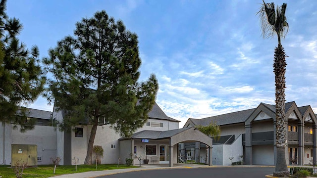 Motel 6 Buttonwillow, CA - Central