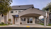 Motel 6 Buttonwillow, CA - Central