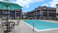 Motel 6 Buttonwillow, CA - Central