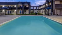 Motel 6 Buttonwillow, CA - Central