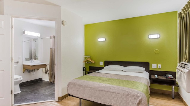 1 Queen Bed | Non-Smoking, Kitchen