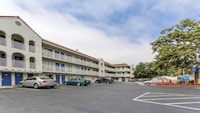 Motel 6 Watsonville, CA - Monterey Area
