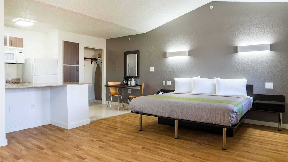 Studio 6 Plano, TX - Dallas - Plano Medical Center, Plano, Plano